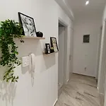 La Piccola Montagna 2 *