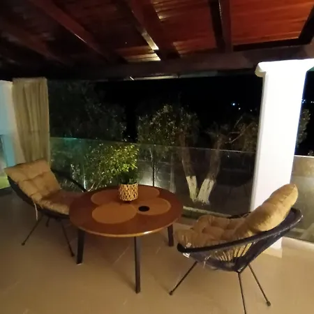 Апартаменты La Piccola Montagna 2 Viros